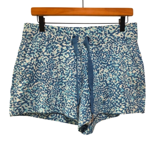 Athleta, NWT, Balance 4" Shortie, Leopard Aqua Blue, Drawstring Tie, Women's SzM - Picture 1 of 6